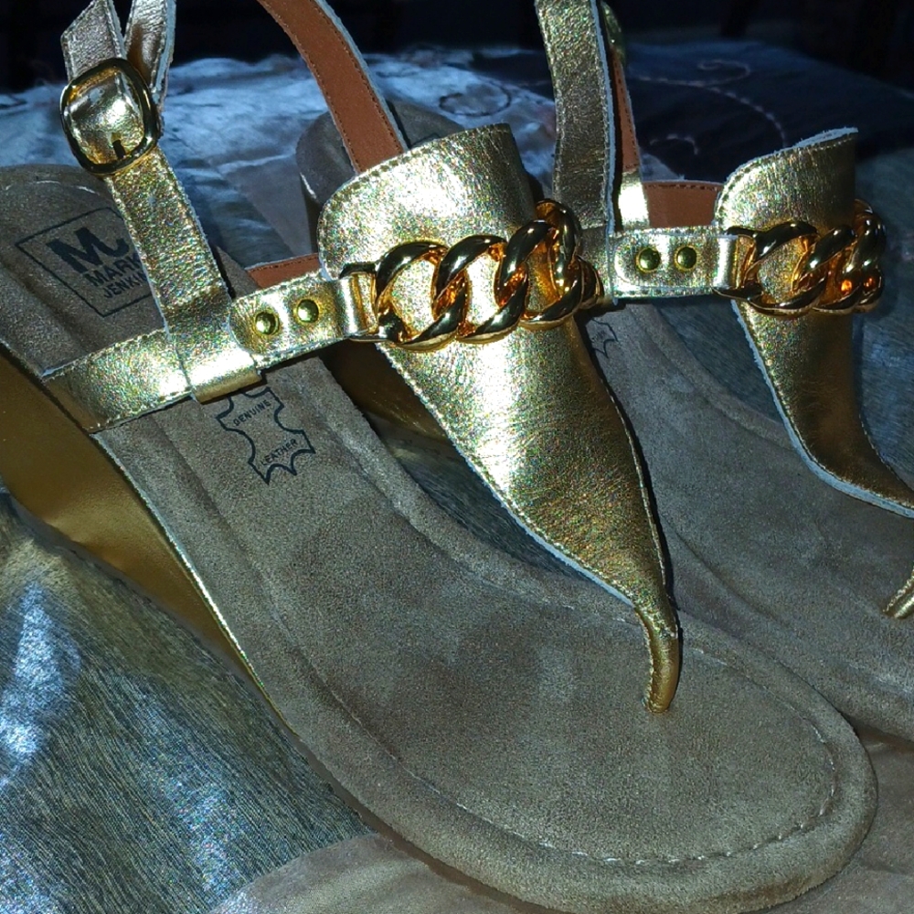 Gold Sandals By Mark Jenkins. Sz7 EUC